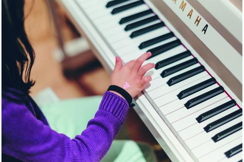 פסנתר - עם המורה לנה שומיאצקי ✦ משך שיעור 60 דקות 