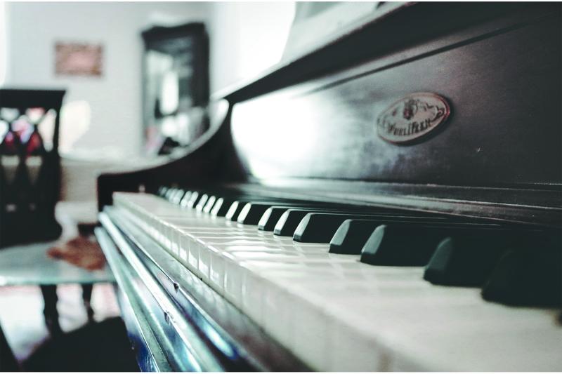 פסנתר כלי שני - עם המורה צמח רן ✦ משך שיעור 60 דקות